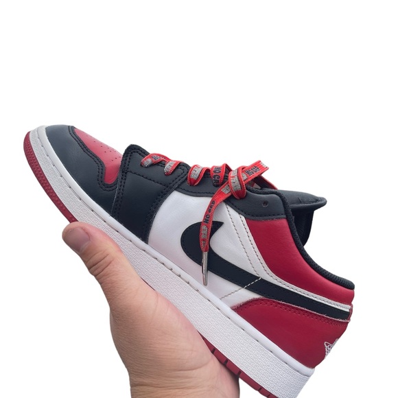 Air Jordan 1 "Bred Toe" young kids 6Y - Picture 10 of 13